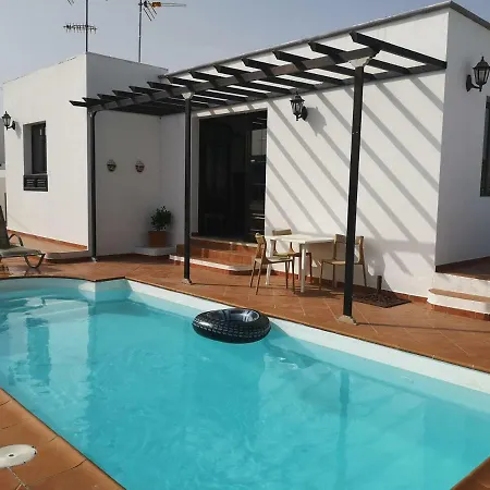 Pool & Views * Tías